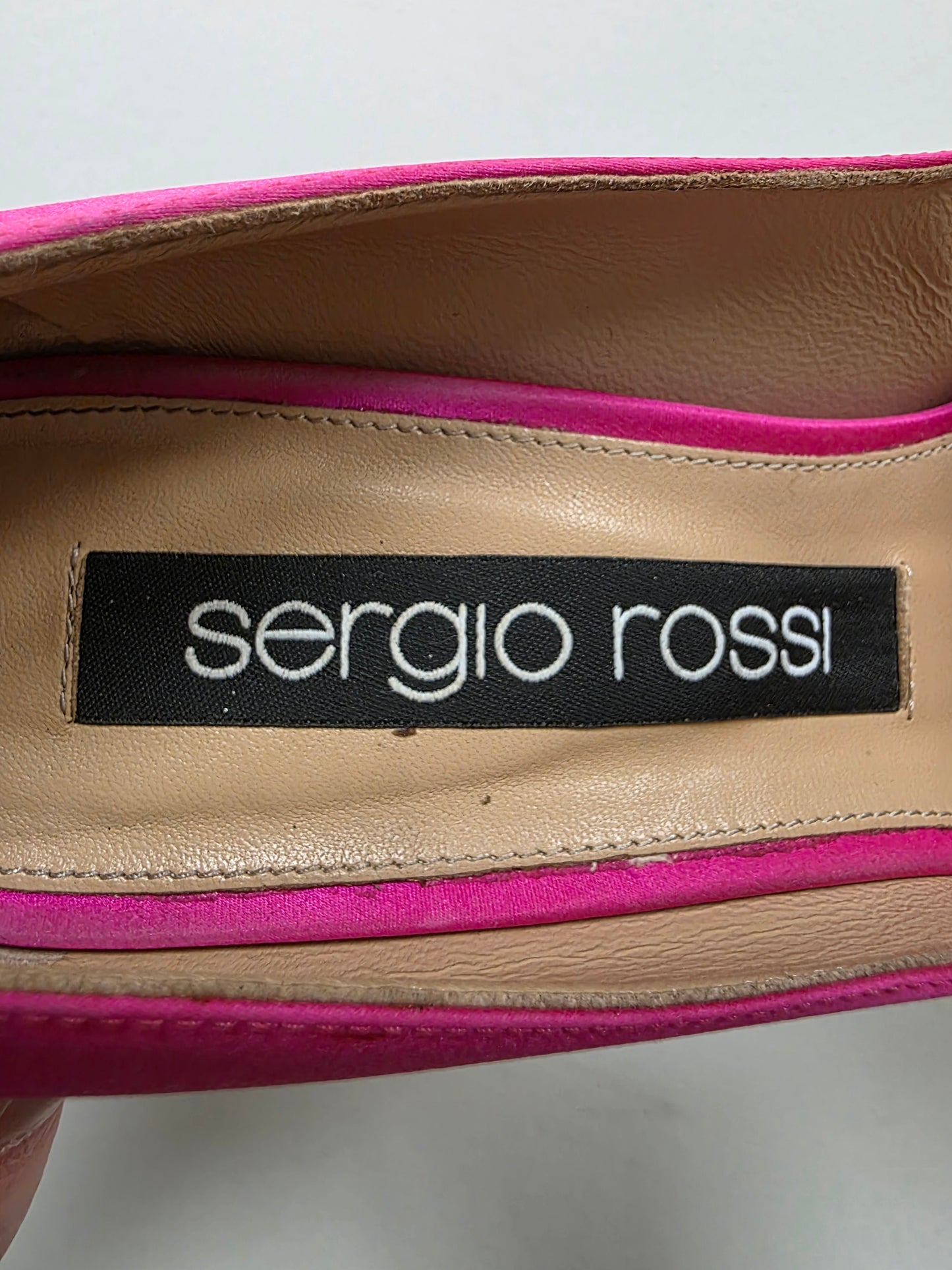 SERGIO ROSSI Sr Icona Bow-embellished Satin Pumps In Bright Pink