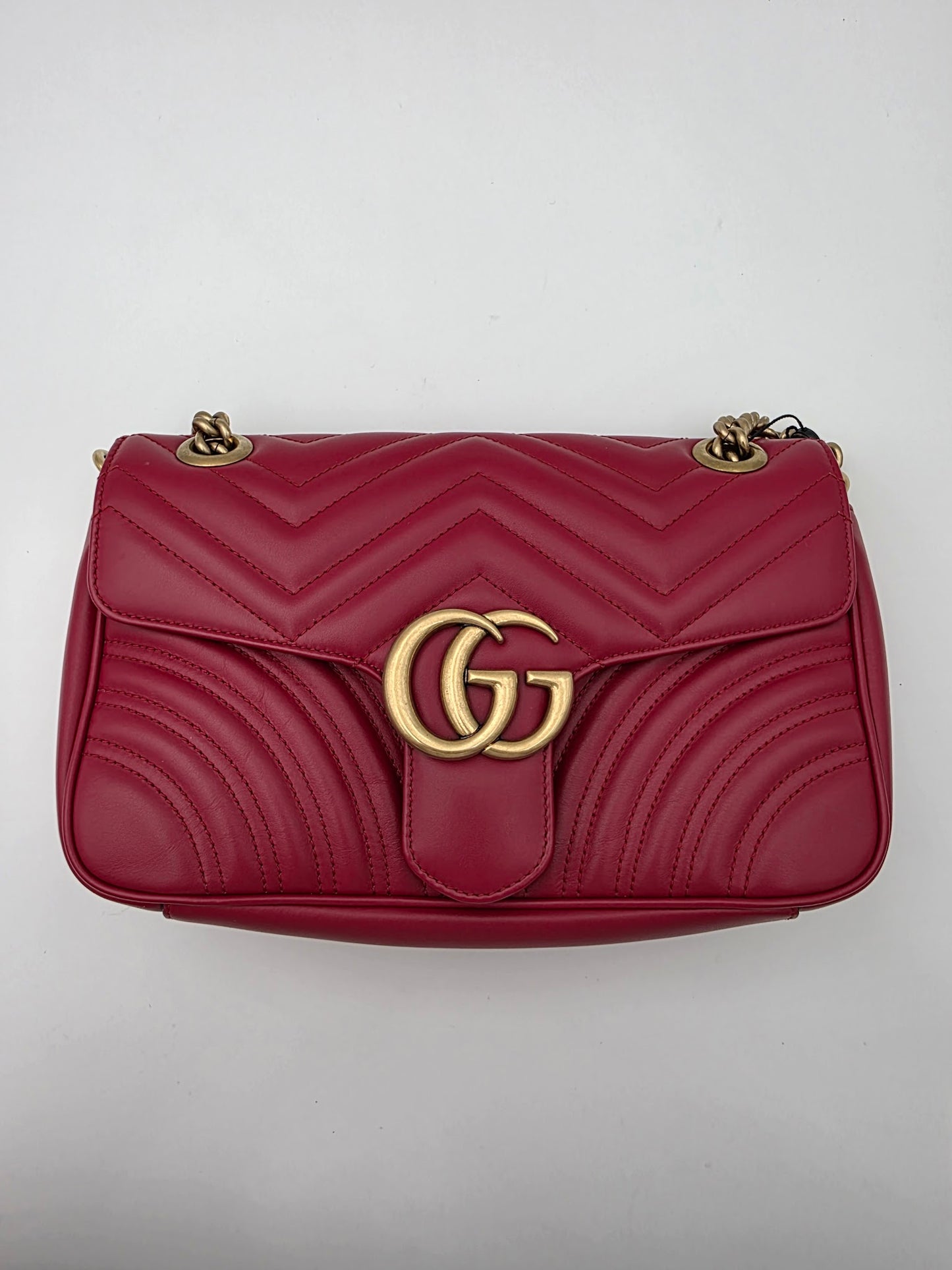 GUCCI Matelasse Chevron Calfskin Small GG Marmont Shoulder Bag Red GHW