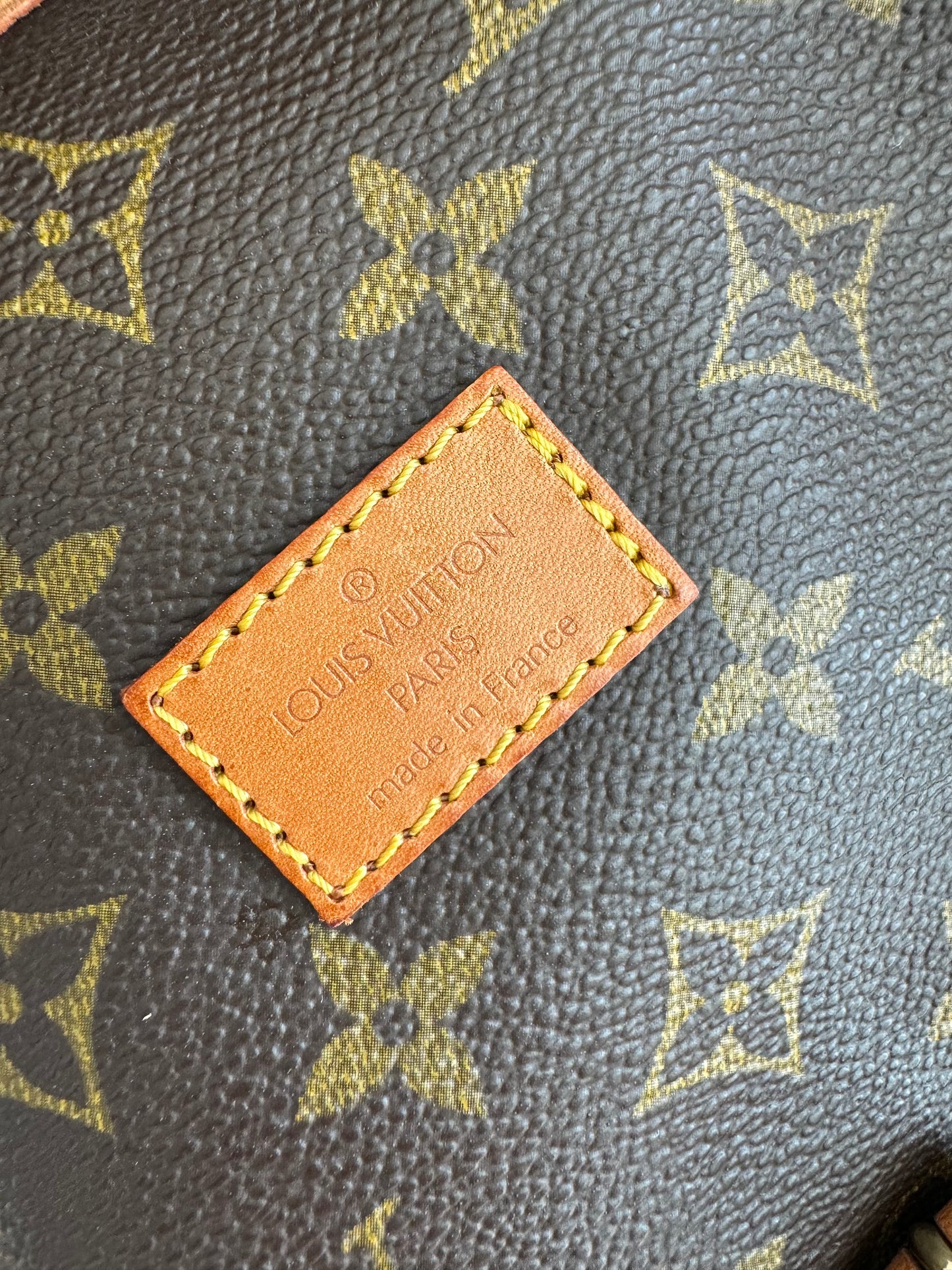 LOUIS VUITTON Monogram Saumur 30 Cross Body Shoulder Bag