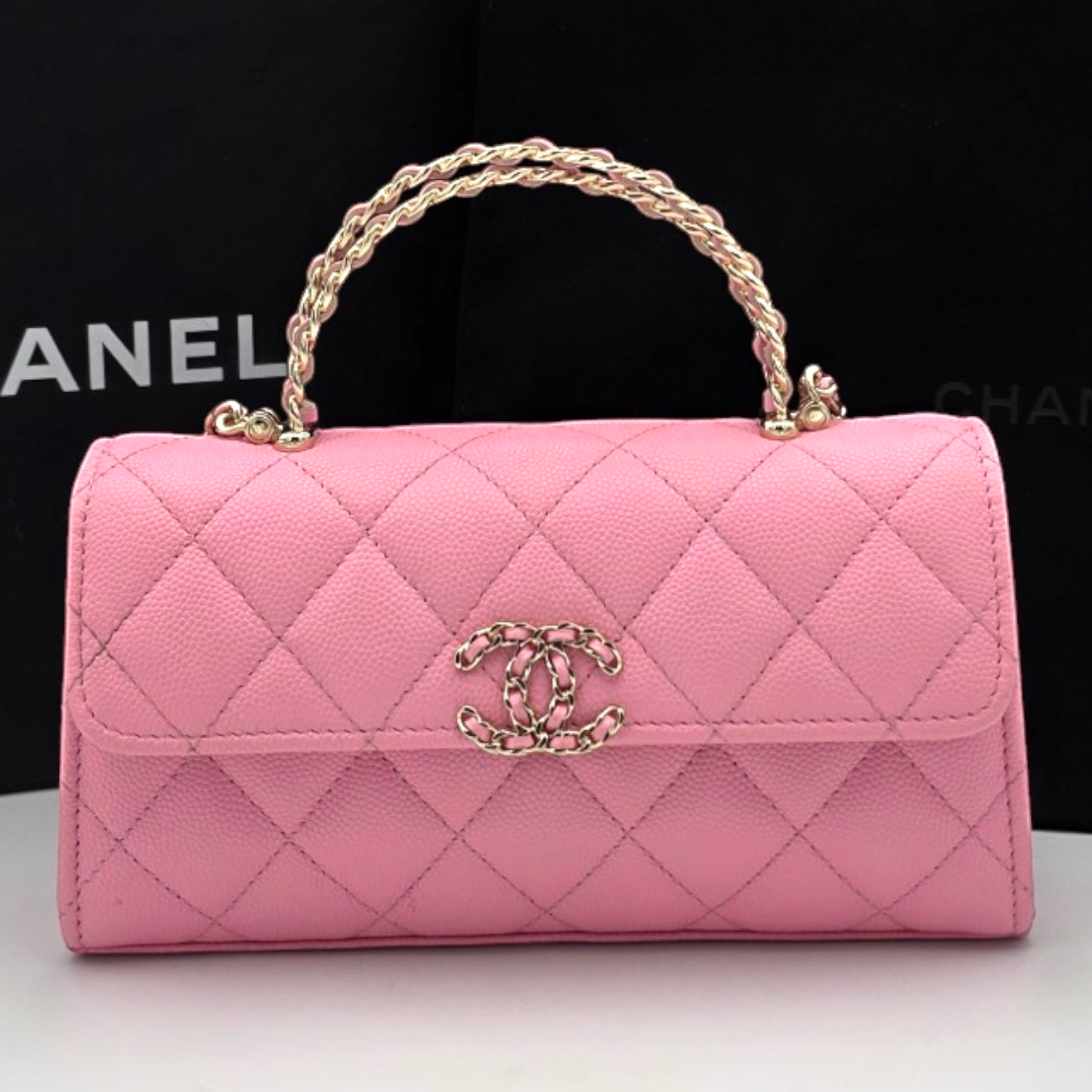 Chanel Quilted Pink Caviar Flap Phone Holder with Chain Spring-Summer 2026 Collection