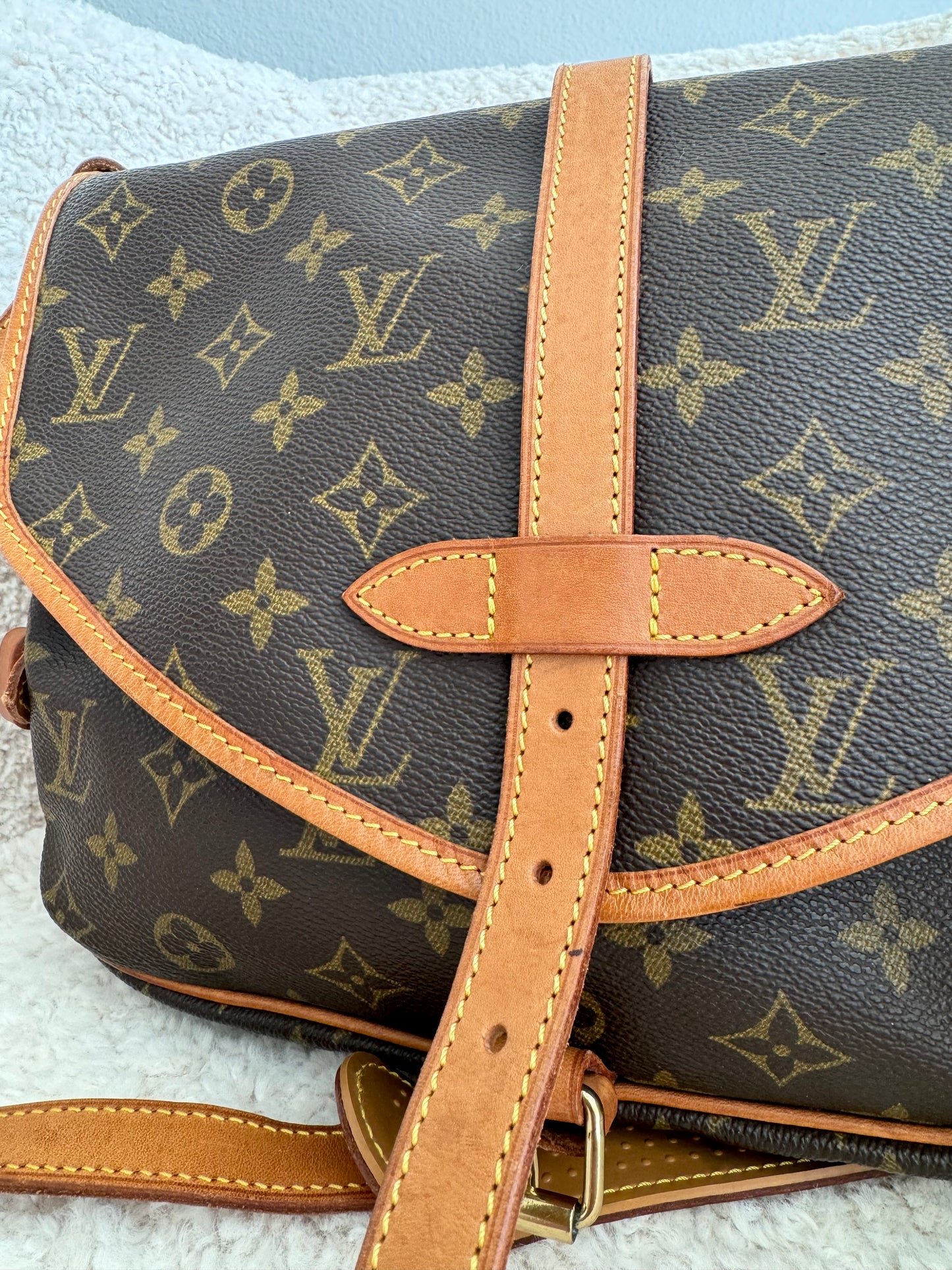 LOUIS VUITTON Monogram Saumur 30 Cross Body Shoulder Bag