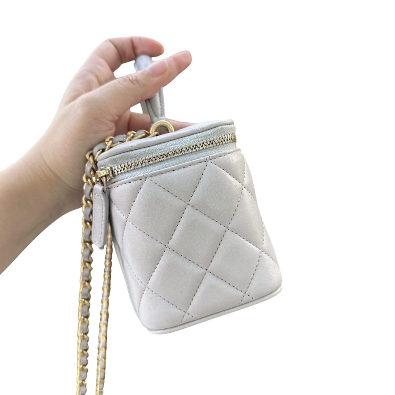 Chanel Lambskin Quilted Small Top Handle Vanity Case With Chain Light Grey