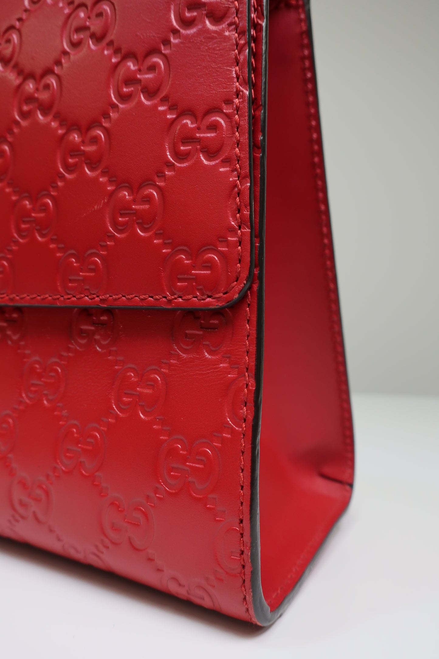 GUCCI Guccissima Medium Padlock Shoulder Bag