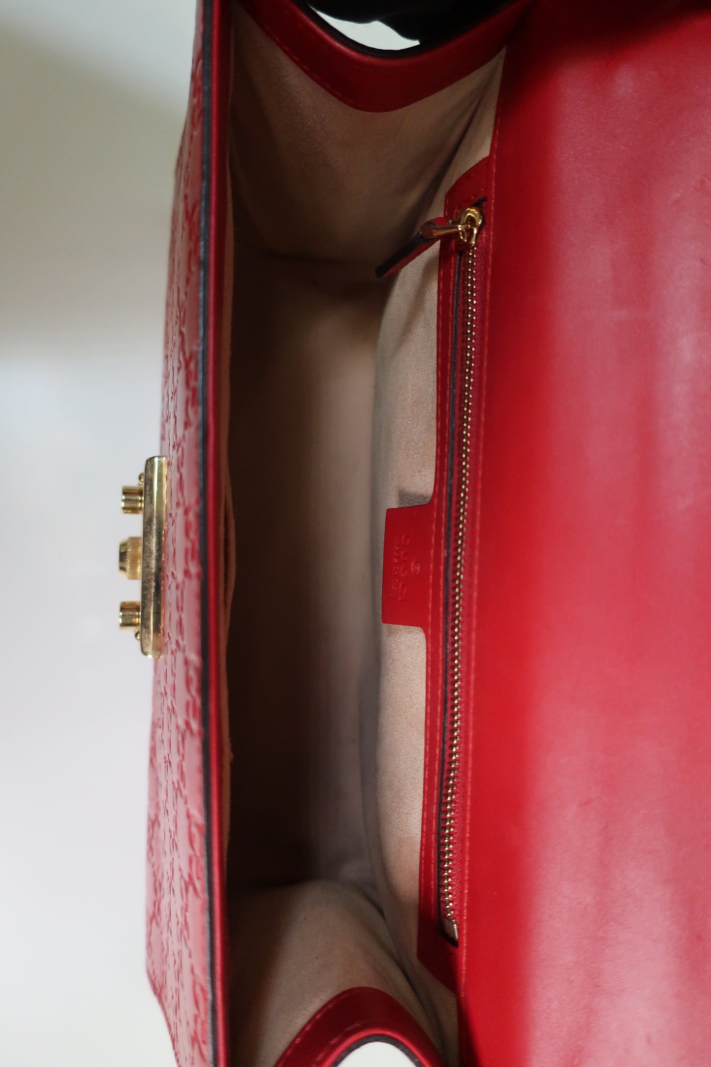 GUCCI Guccissima Medium Padlock Shoulder Bag