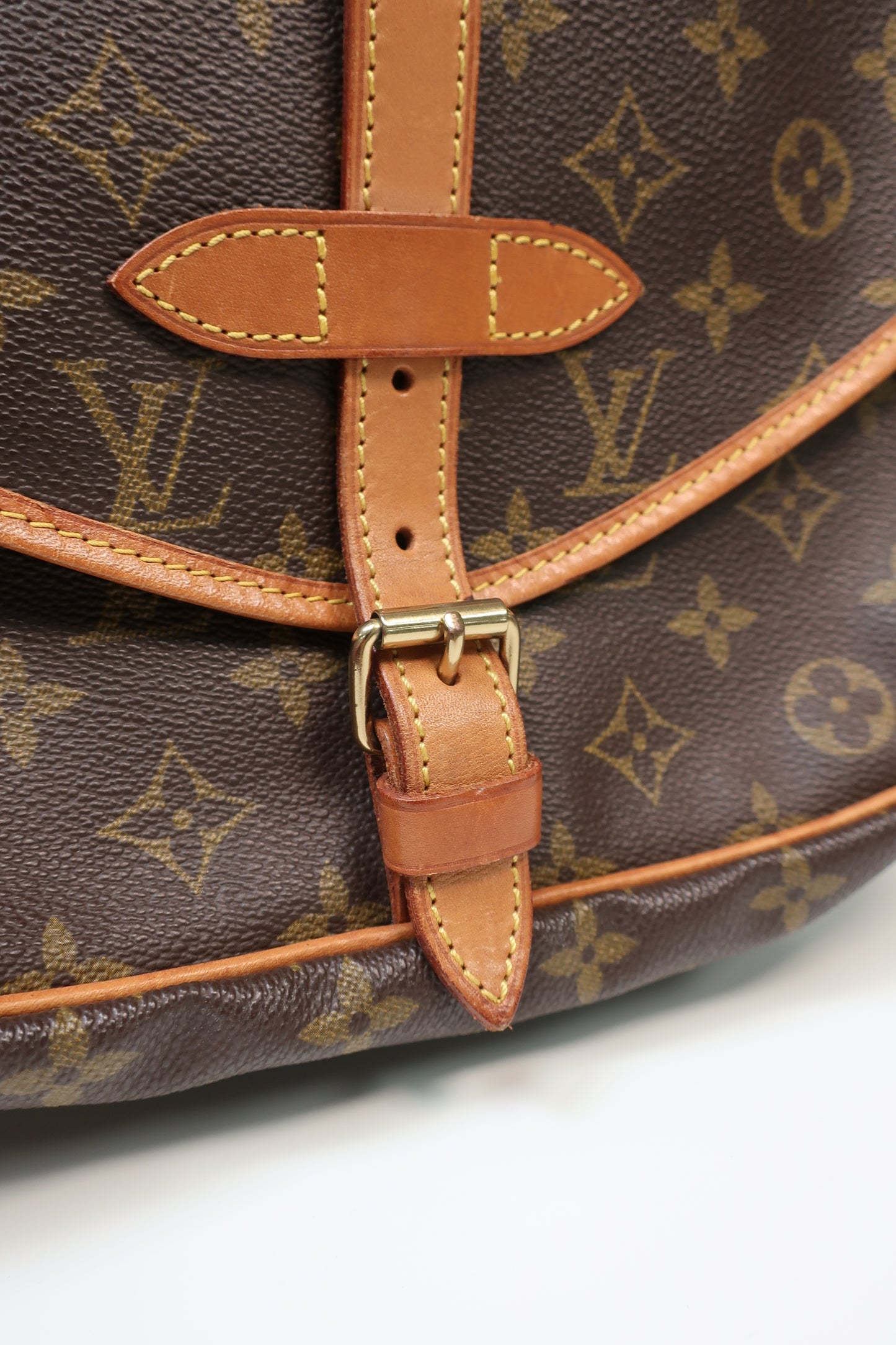 LOUIS VUITTON Monogram Saumur 30 Cross Body Shoulder Bag