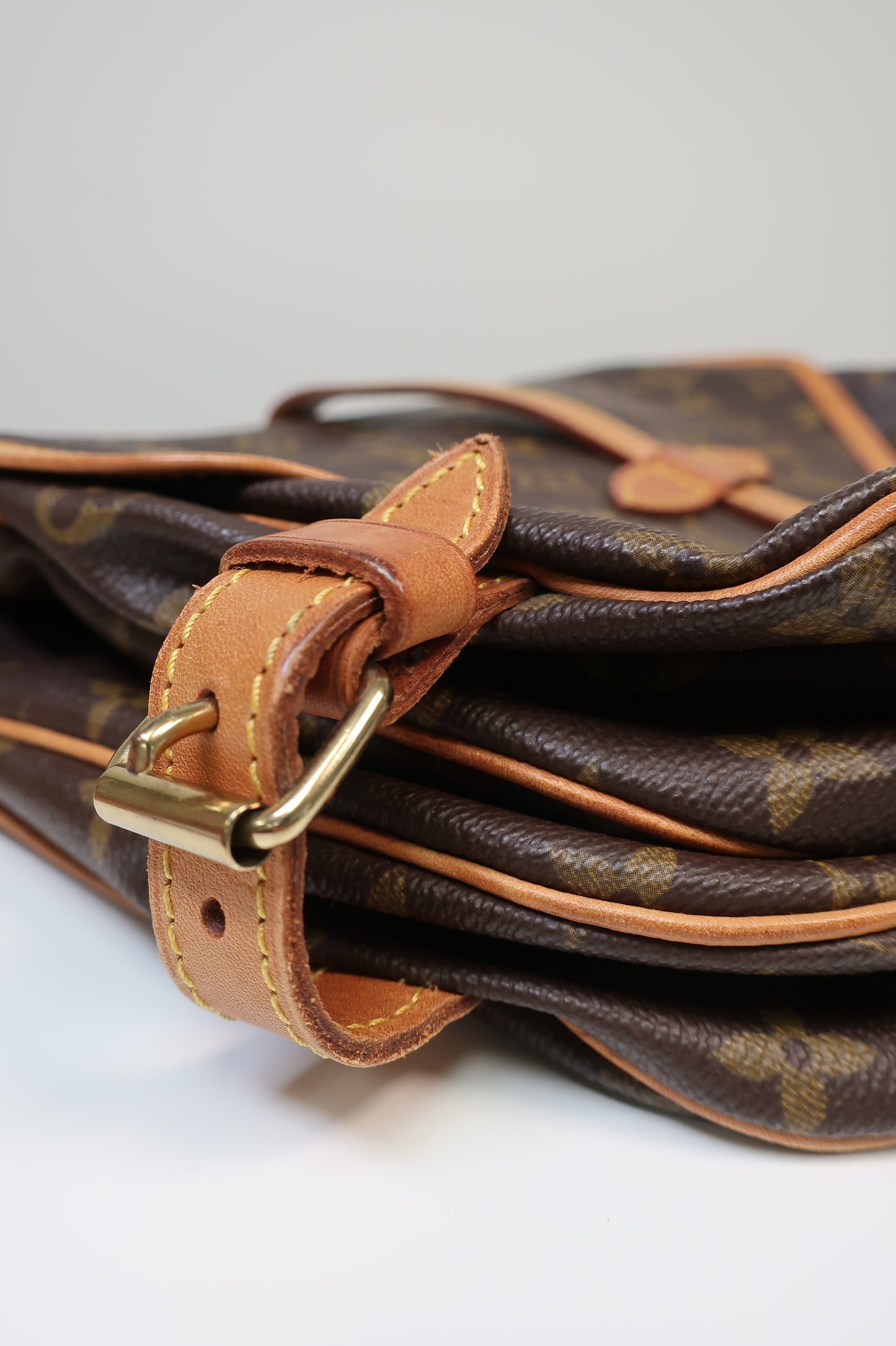 LOUIS VUITTON Monogram Saumur 30 Cross Body Shoulder Bag