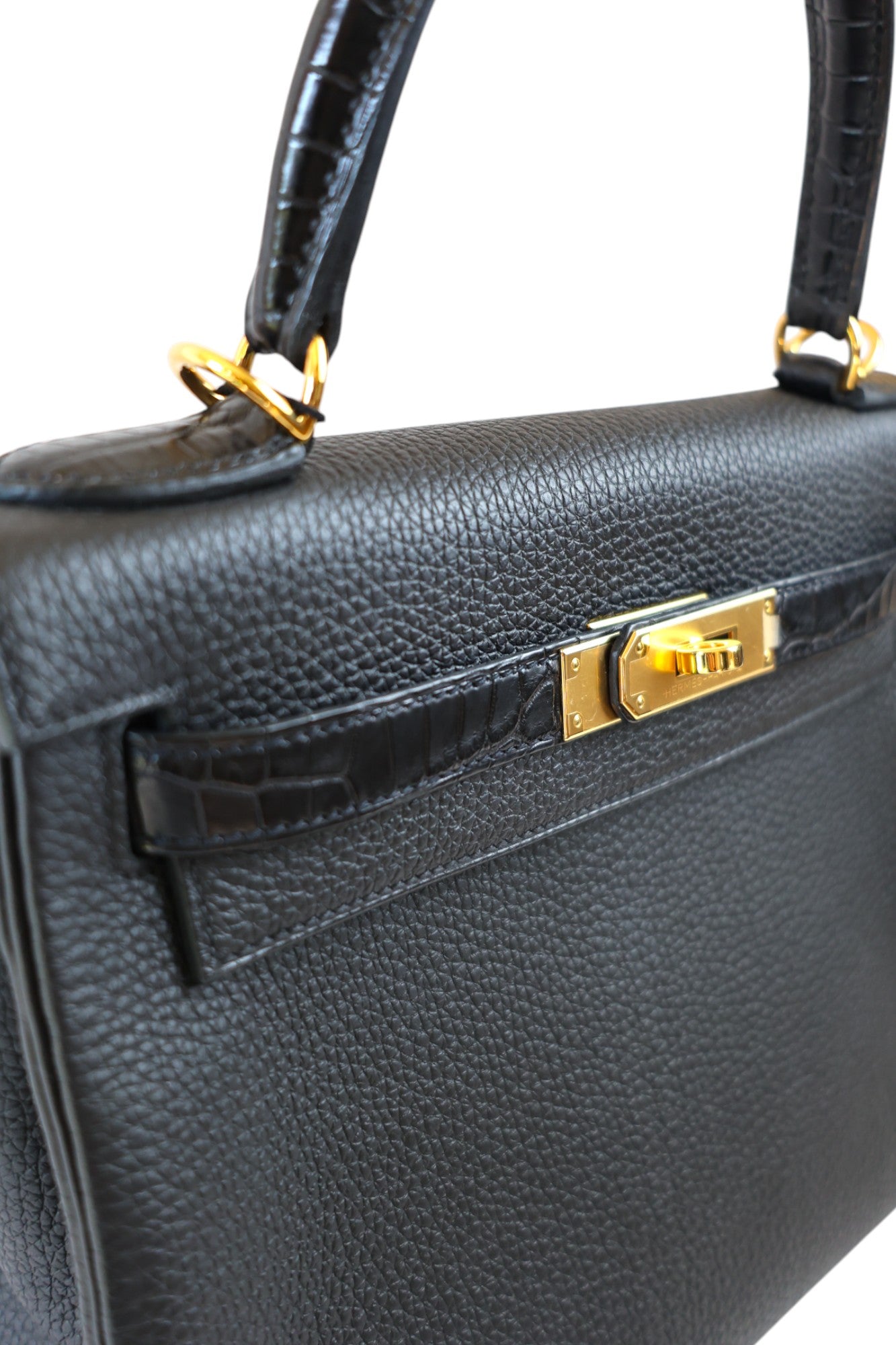 Hermès Kelly 28 Touch Noir with Gold Hardware Stamp Z 2021