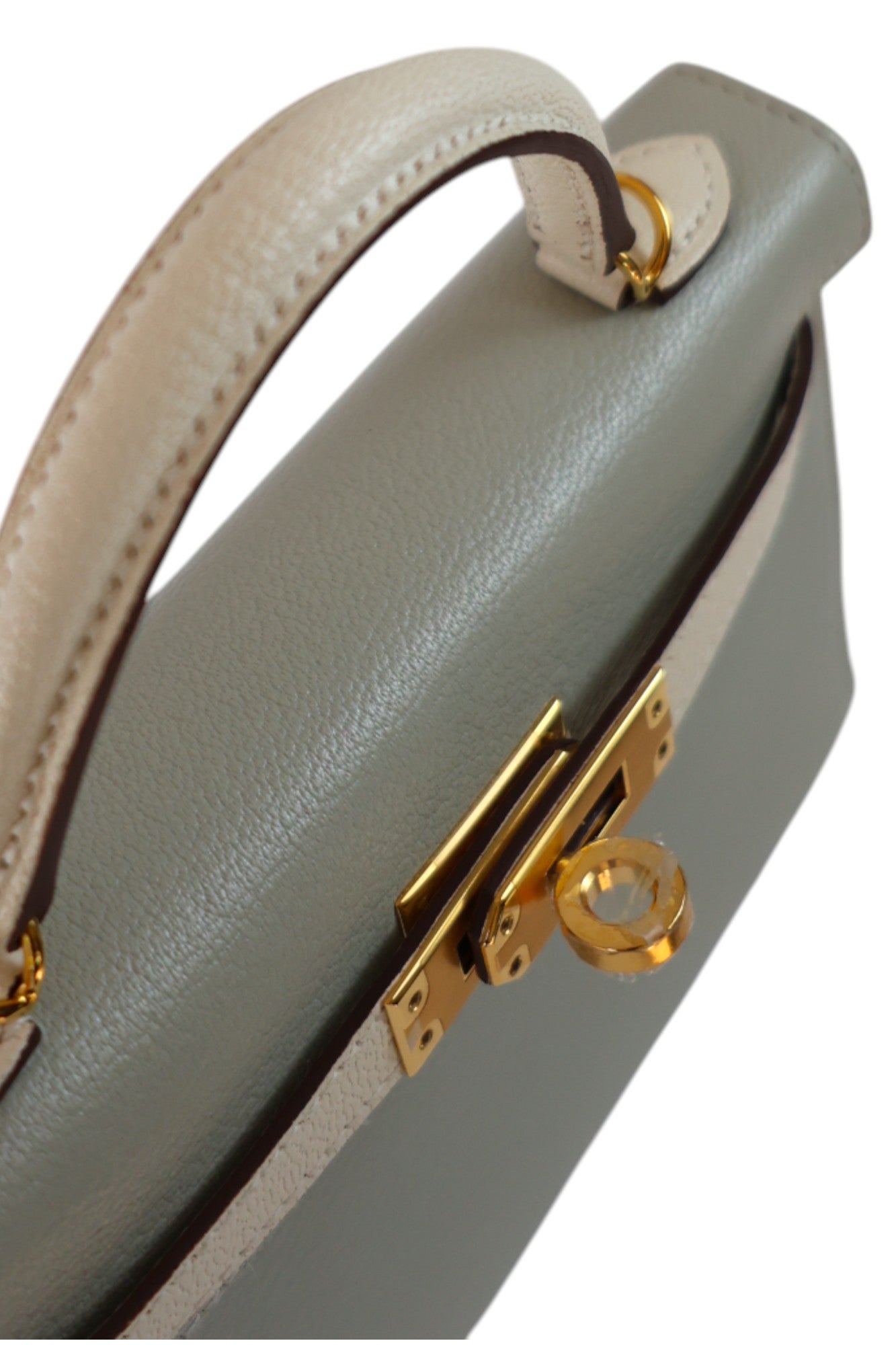Hermès Mini Kelly II 20 HSS Gris Perle / Craie Chèvre with Gold Hardware 2023 Stamp B