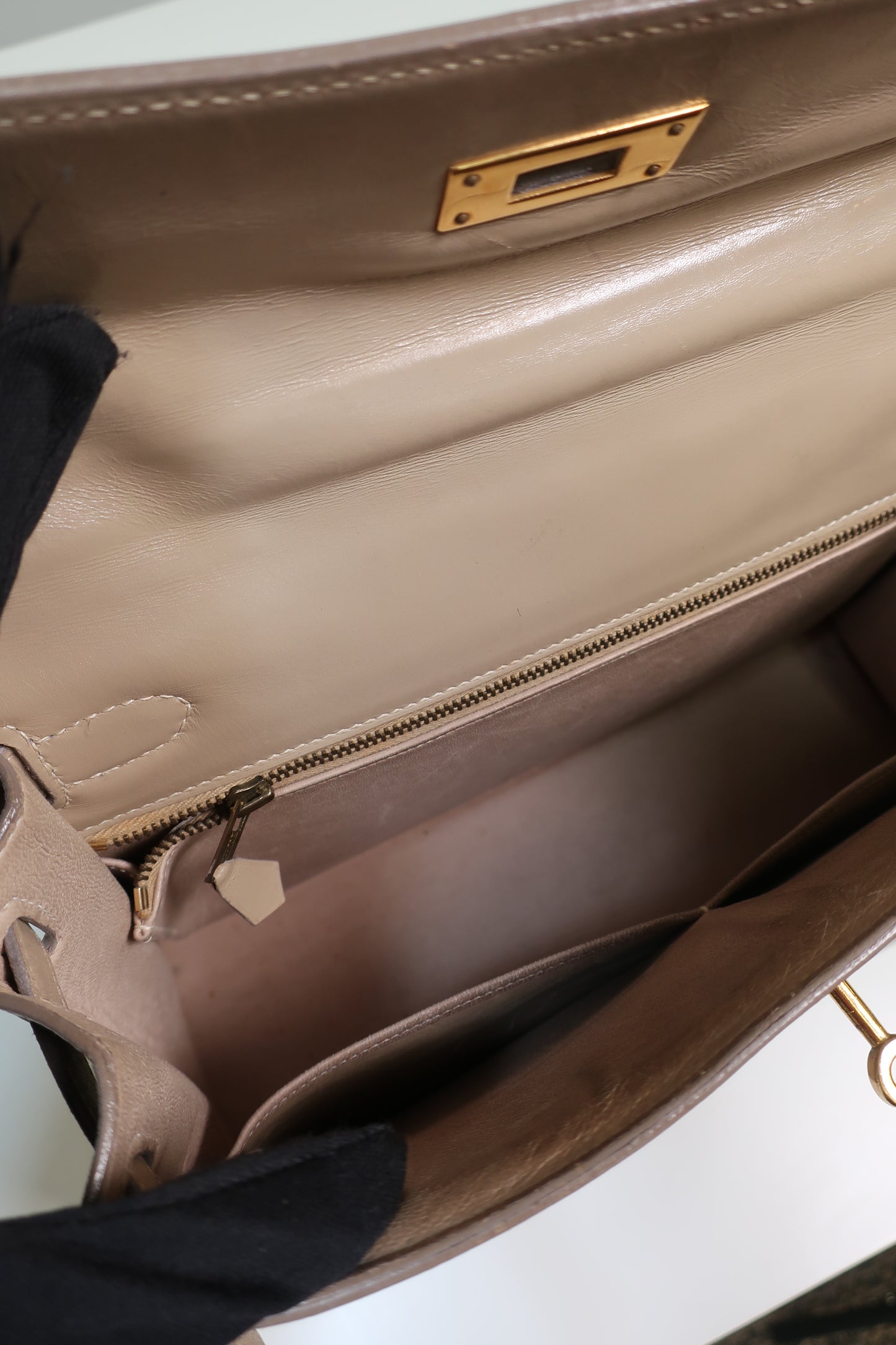 HERMES Vintage Kelly 28 Sellier