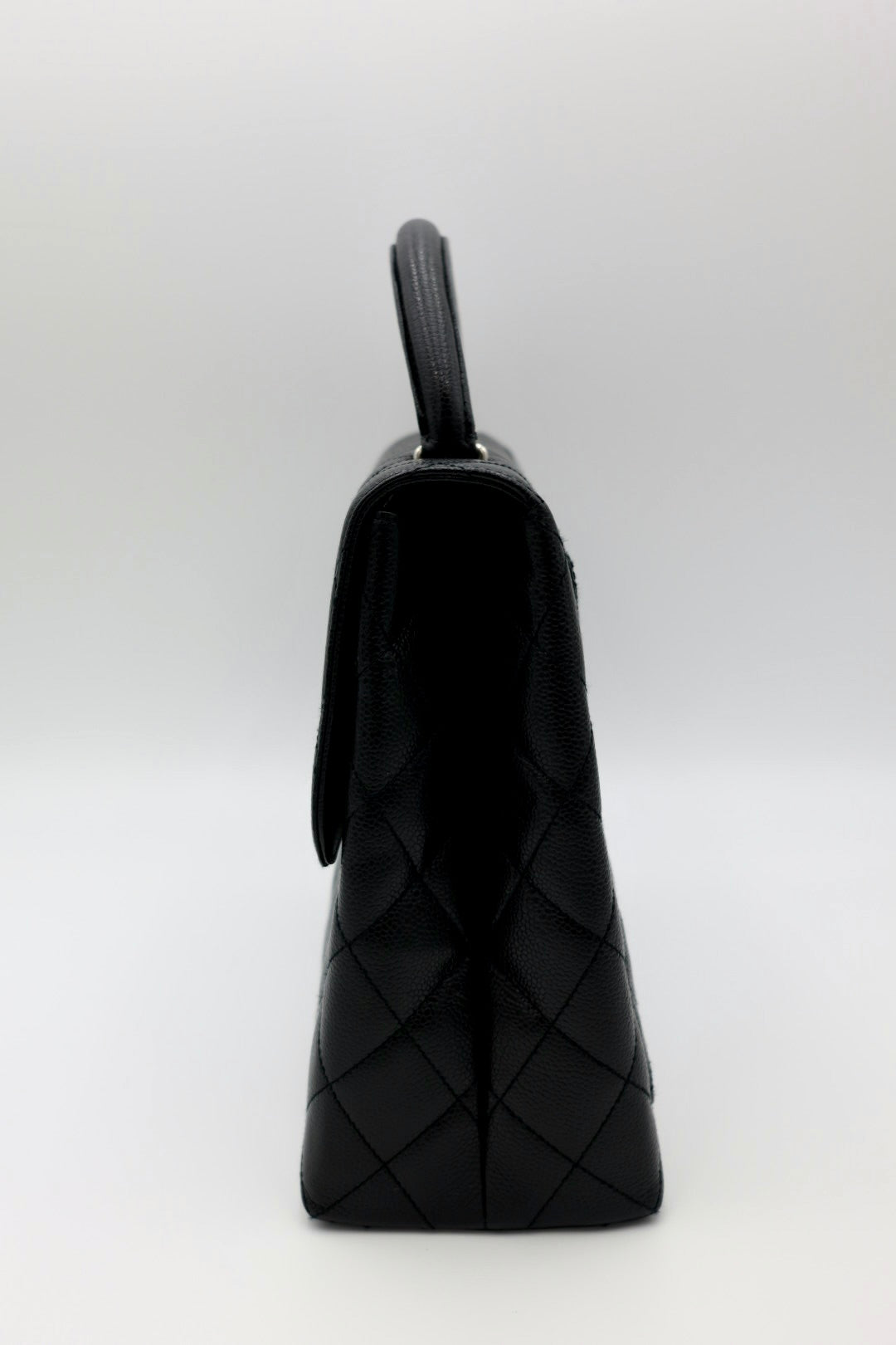 CHANEL Caviar Quilted Jumbo Kelly Flap Black