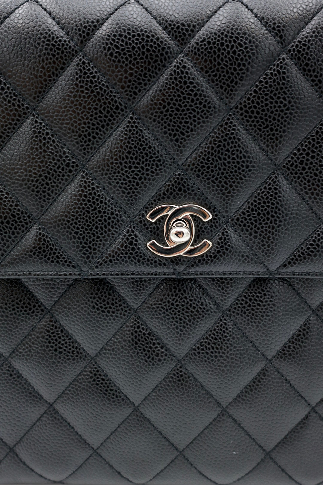 CHANEL Caviar Quilted Jumbo Kelly Flap Black