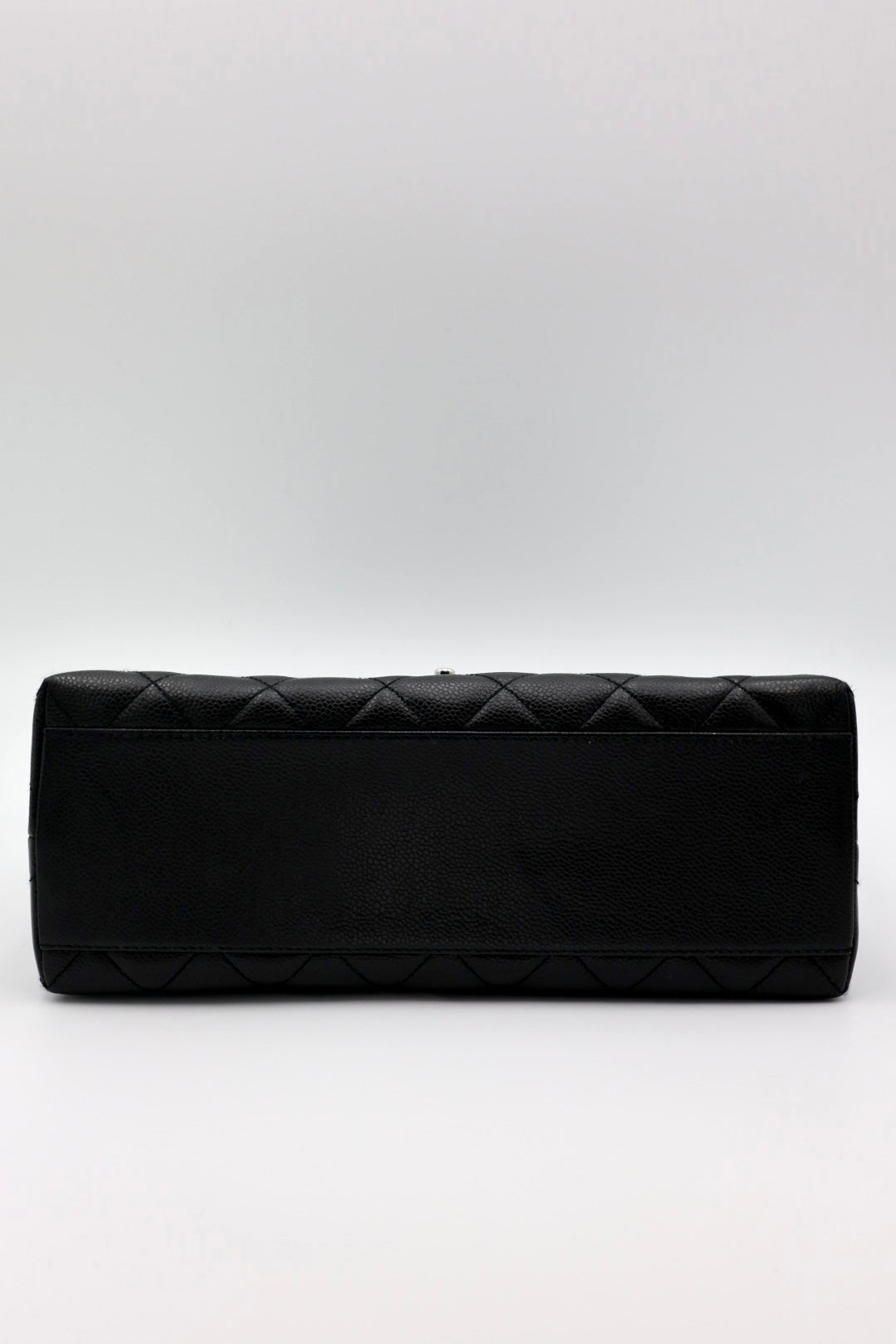 CHANEL Caviar Quilted Jumbo Kelly Flap Black