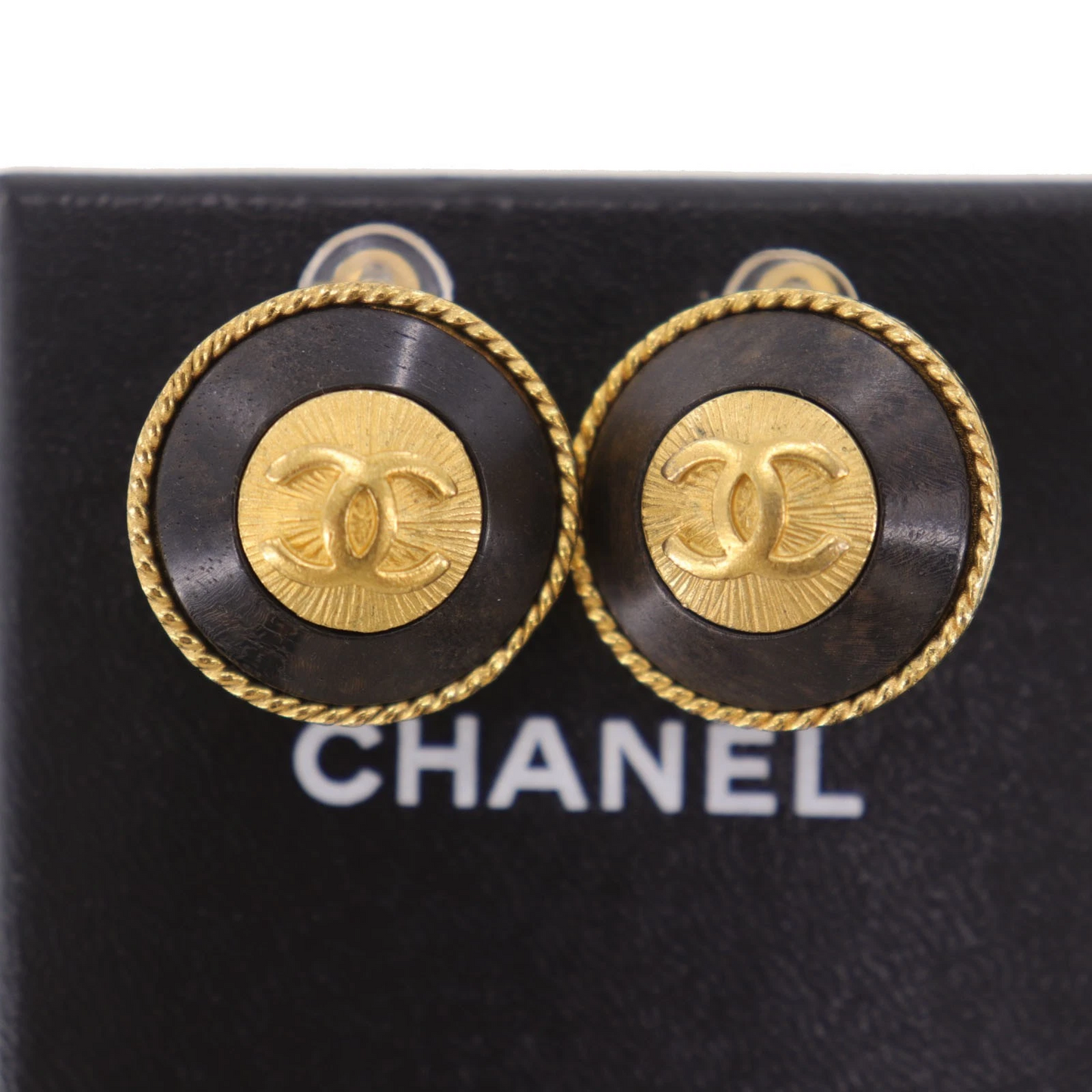 CHANEL CC Logos Used Round Circle Earrings Gold Black Clip-On 93A