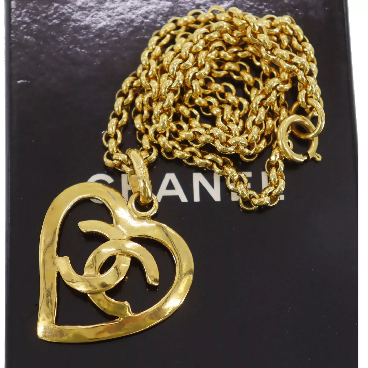 CHANEL CC Logos Heart Used Necklace Pendant Gold-Plated 95P Vintage