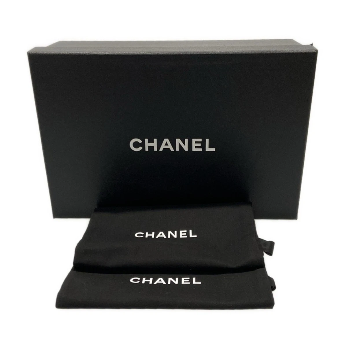 CHANEL White Black Leather Patent Leather Women's Pumps