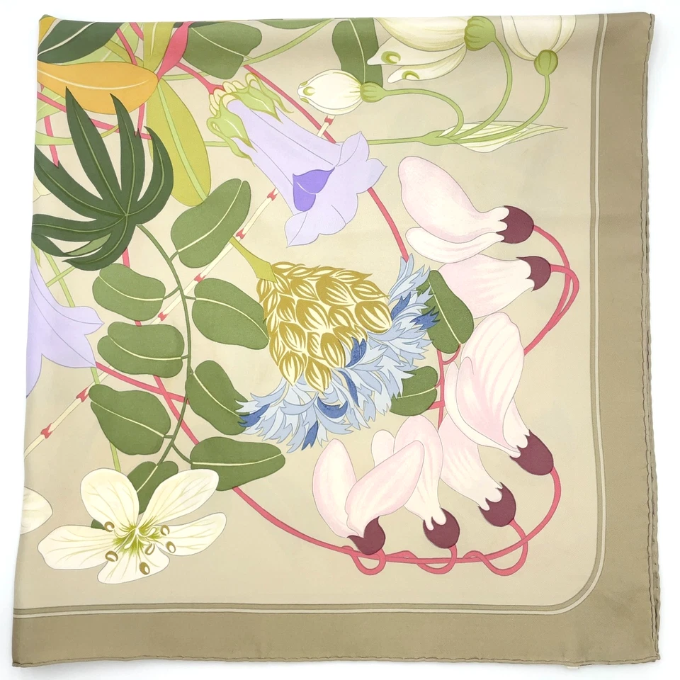 Hermes Carré 90 Flora Graeca Beige x Multicolor Silk Scarf