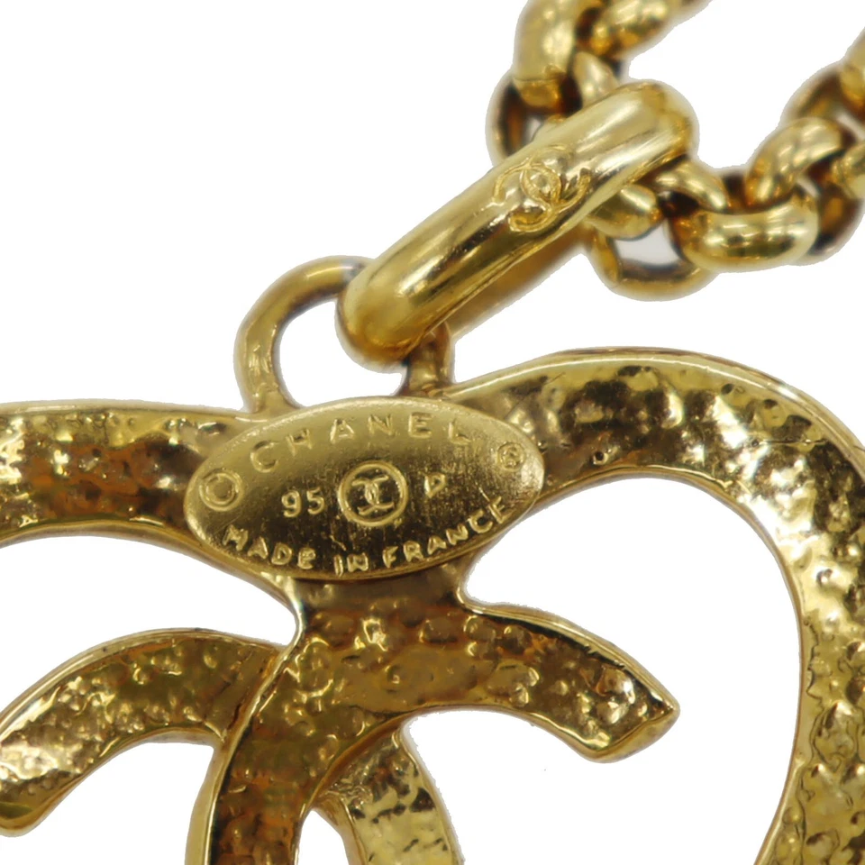 CHANEL CC Logos Heart Used Necklace Pendant Gold-Plated 95P Vintage