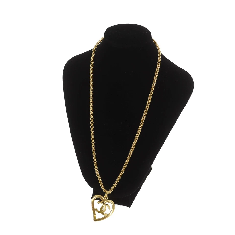 CHANEL CC Logos Heart Used Necklace Pendant Gold-Plated 95P Vintage