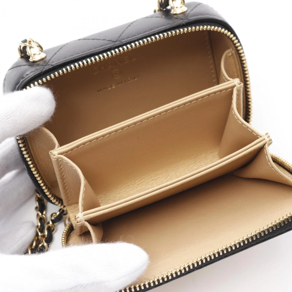 CHANEL CC Matelasse Vanity Mini Shoulder Bag