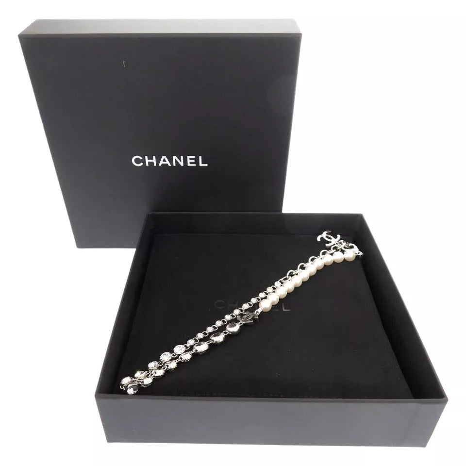 CHANEL Costume Pearl Crystal Choker Necklace – Silver
