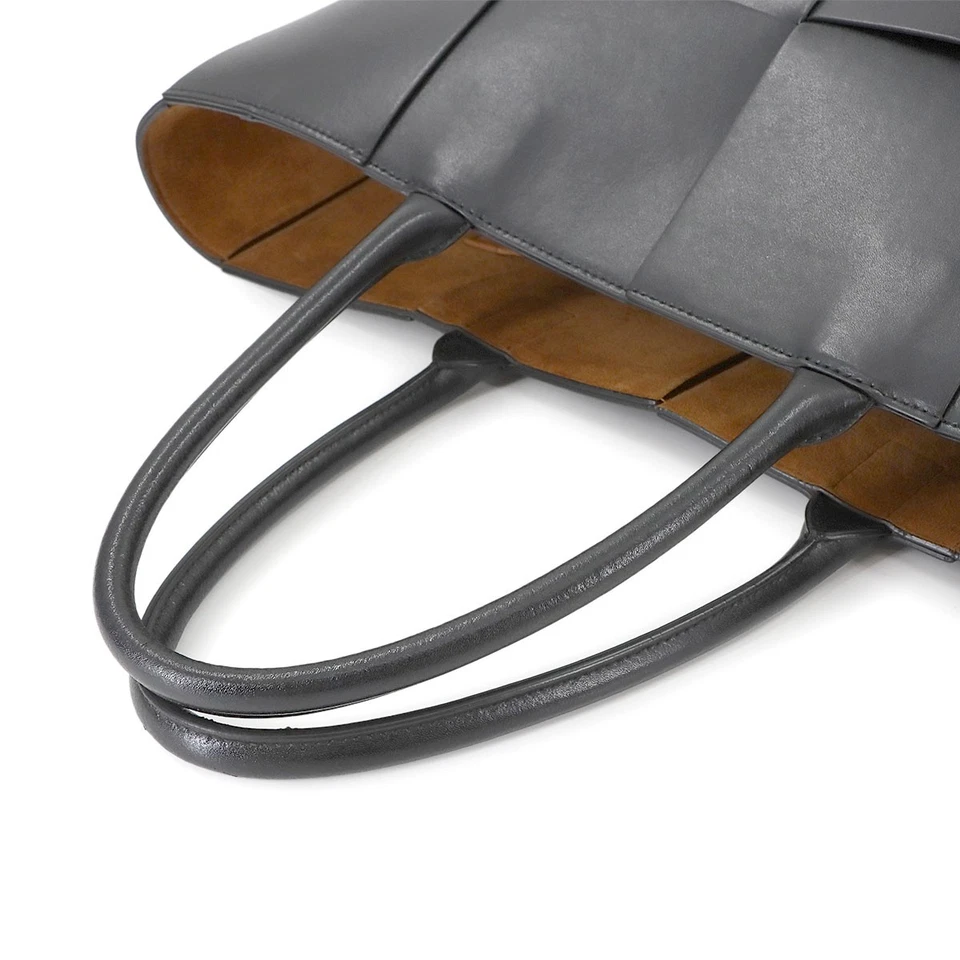 BOTTEGA VENETA Intrecciato Large Arco Tote Bag Leather Black Purse