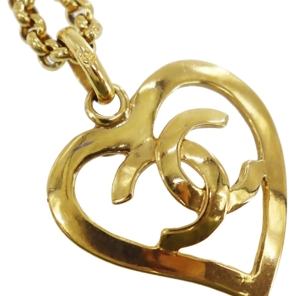CHANEL CC Logos Heart Used Necklace Pendant Gold-Plated 95P Vintage