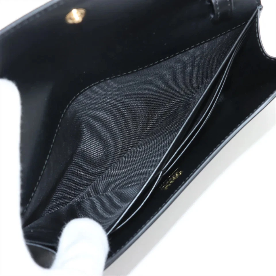 Miu Miu Leather Shoulder Wallet Black
