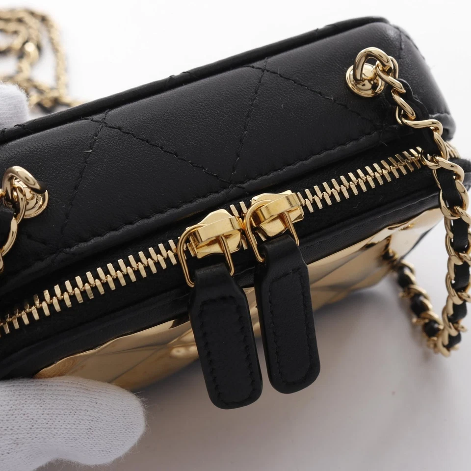CHANEL CC Matelasse Vanity Mini Shoulder Bag