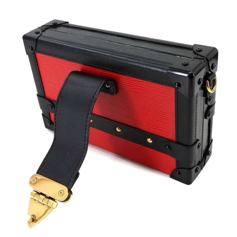 LOUIS VUITTON Epi Petite Malle Shoulder Bag Leather Copuelicot Noir