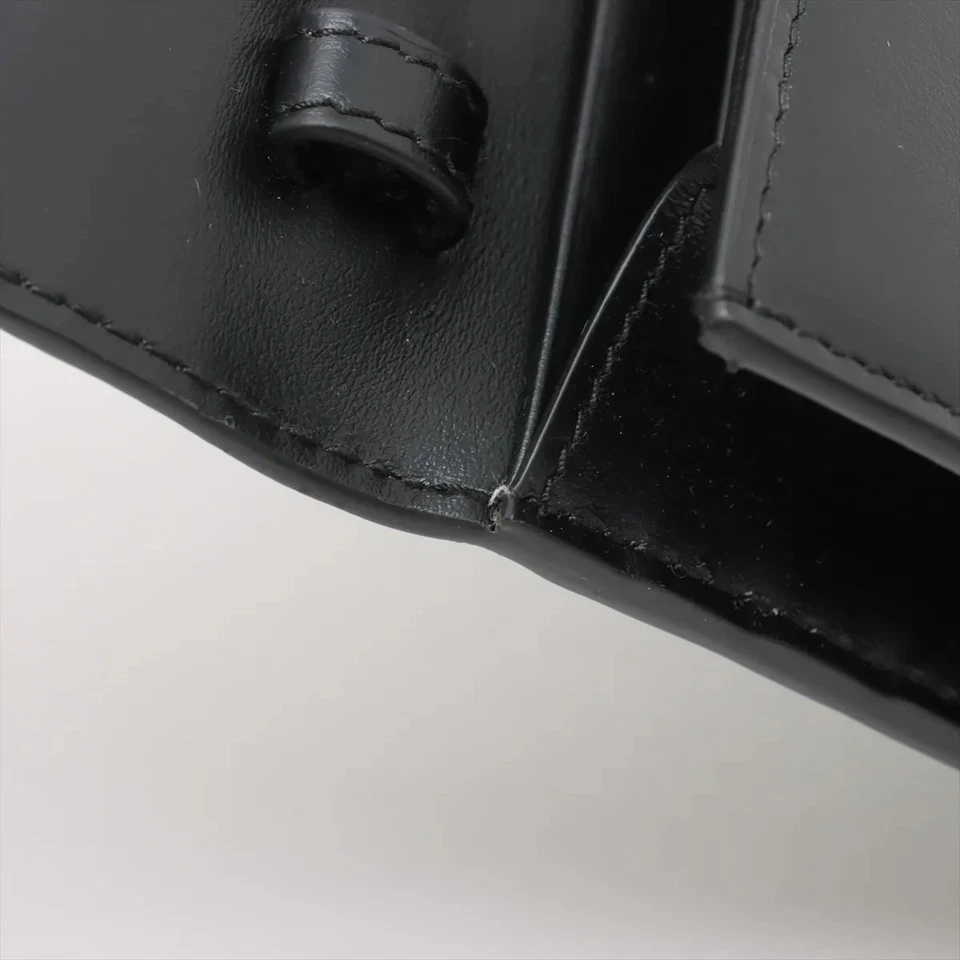 Miu Miu Leather Shoulder Wallet Black