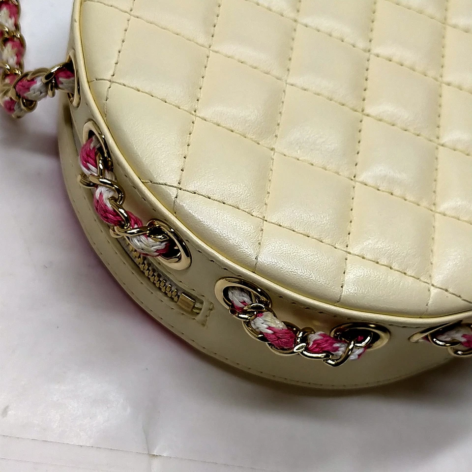 Chanel Crossbody Bag White Leather Lifesave La Pausa