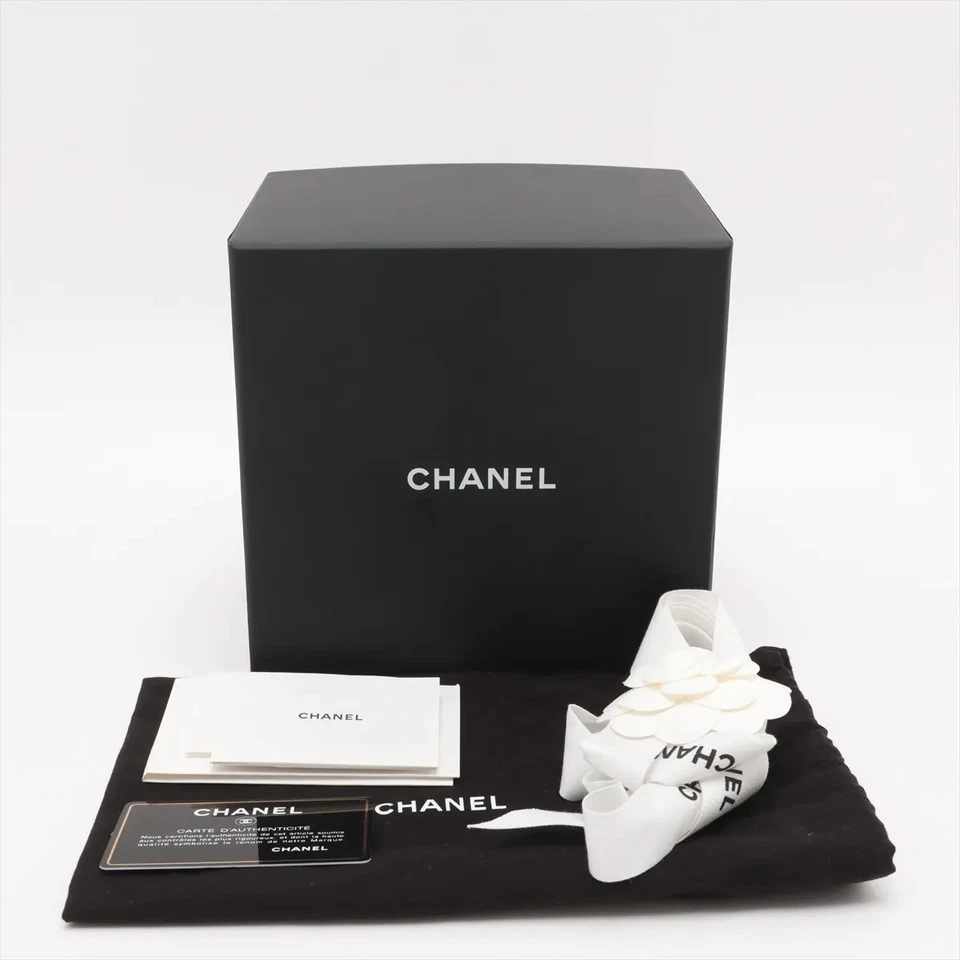 Chanel Matelasse Lambskin Chain Shoulder Bag Vanity Yellow Gold Metal Fittings 3