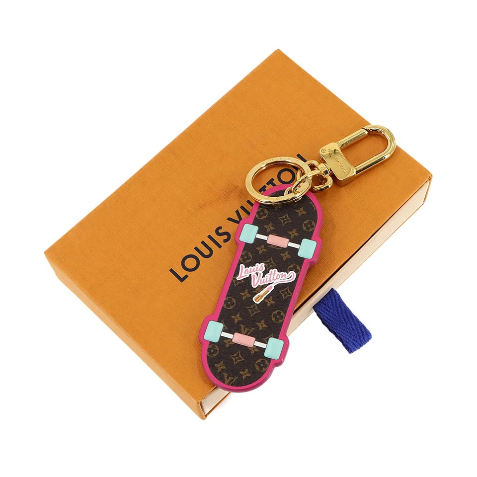 LOUIS VUITTON Monogram Skateboard Bag Charm Key Holder Brown