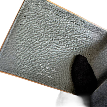 Louis Vuitton Multiple Wallet
Monogram Grey