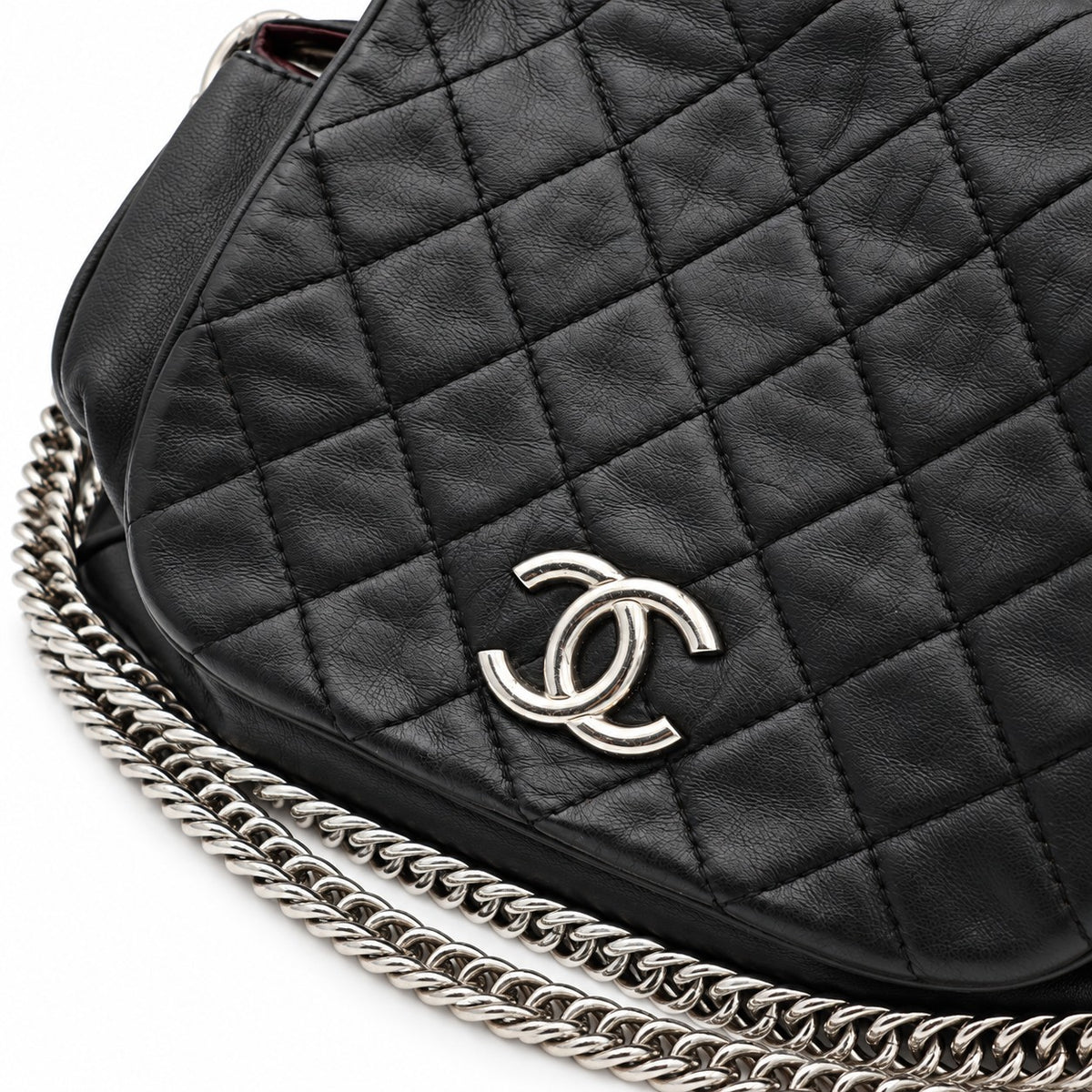 Chanel Quilted Leather Chain Tote Bag Black SHW