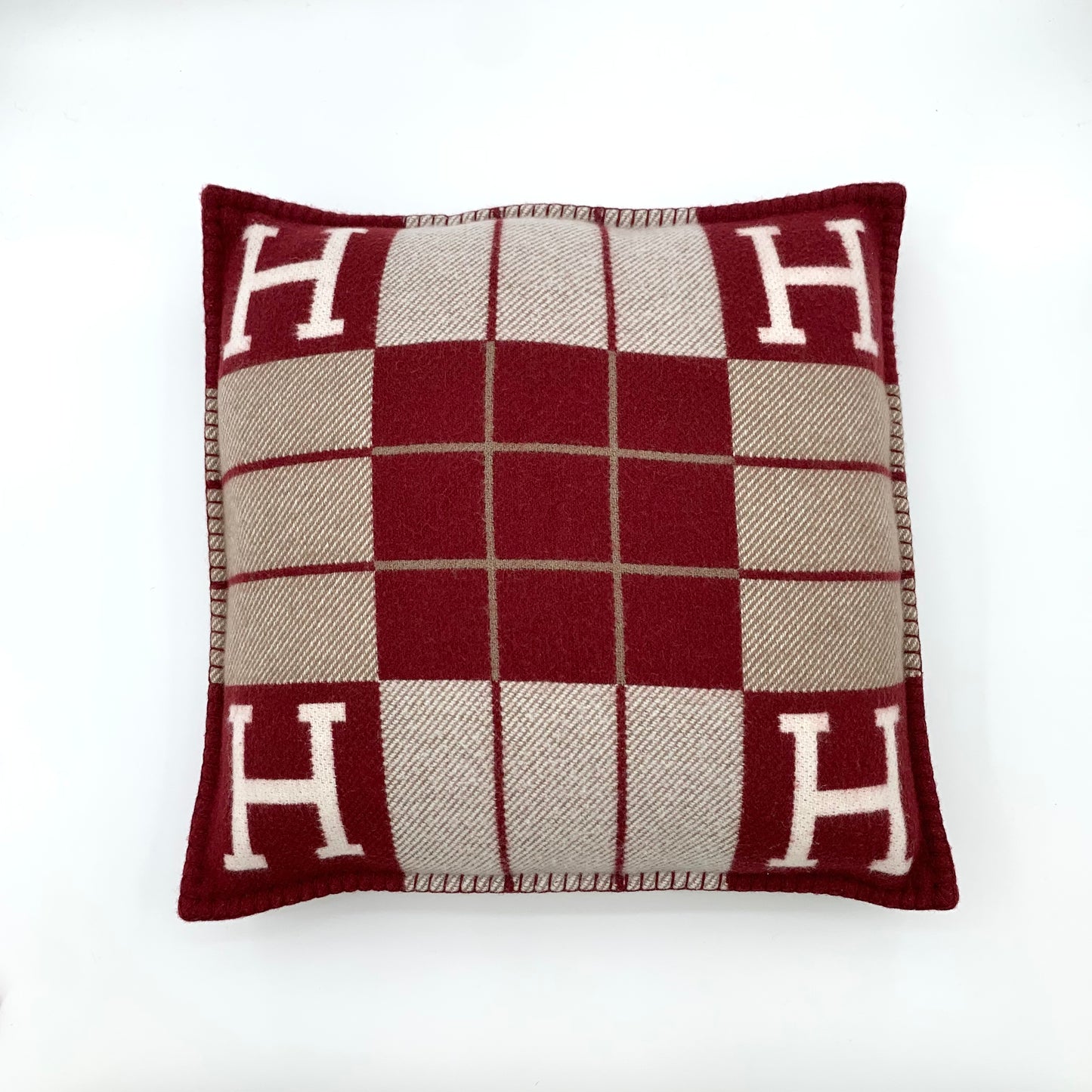 Hermès Avalon III Cushion in Ecru / Rouge H