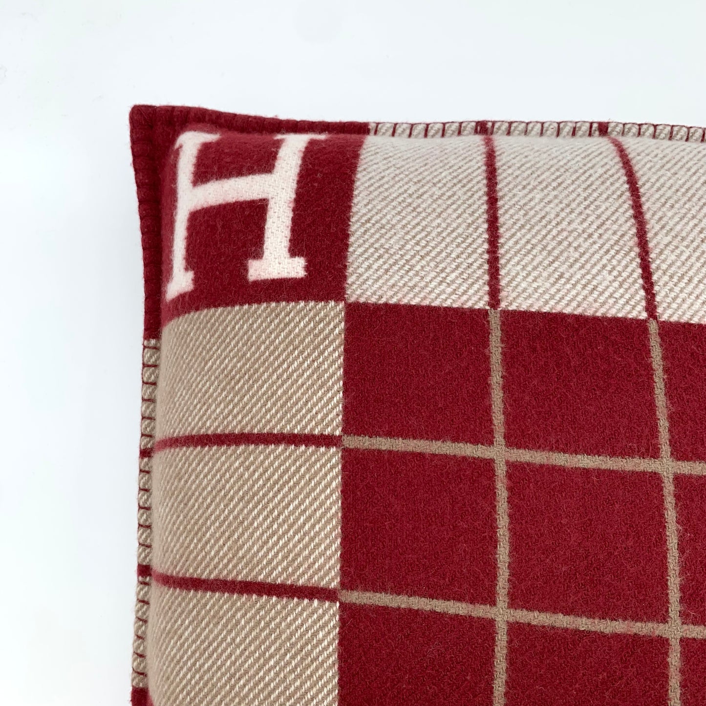 Hermès Avalon III Cushion in Ecru / Rouge H