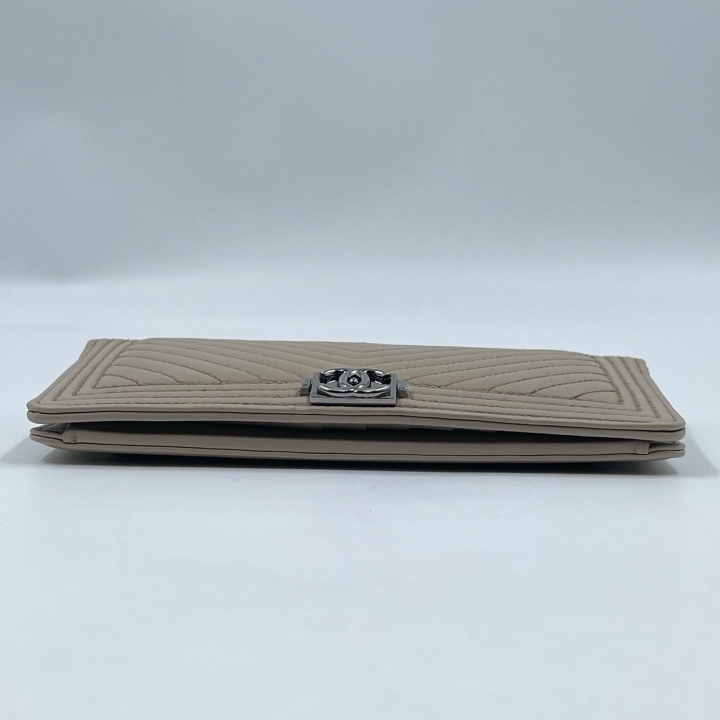 Chanel Boy Chevron Wallet in Beige