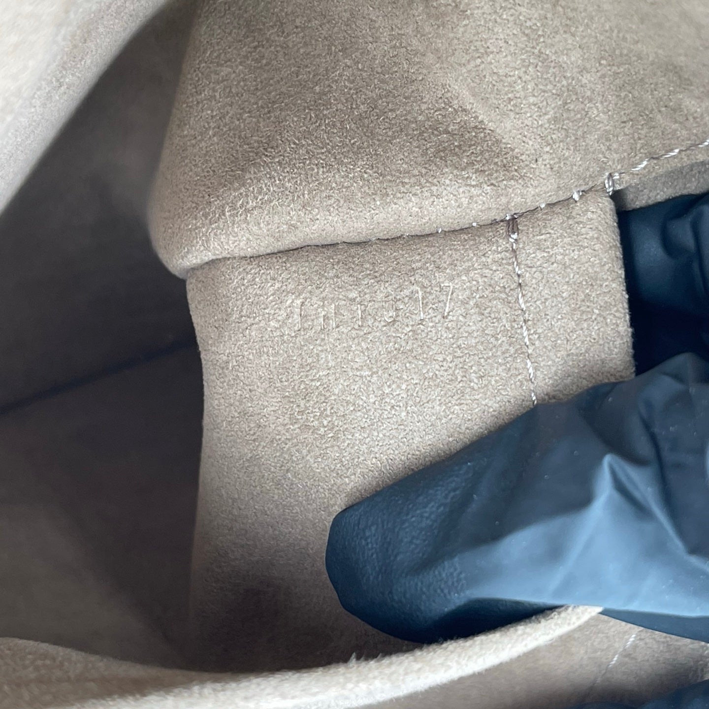 Louis Vuitton x Takashi Murakami Multicolor Monogram Ursula GM in Noir