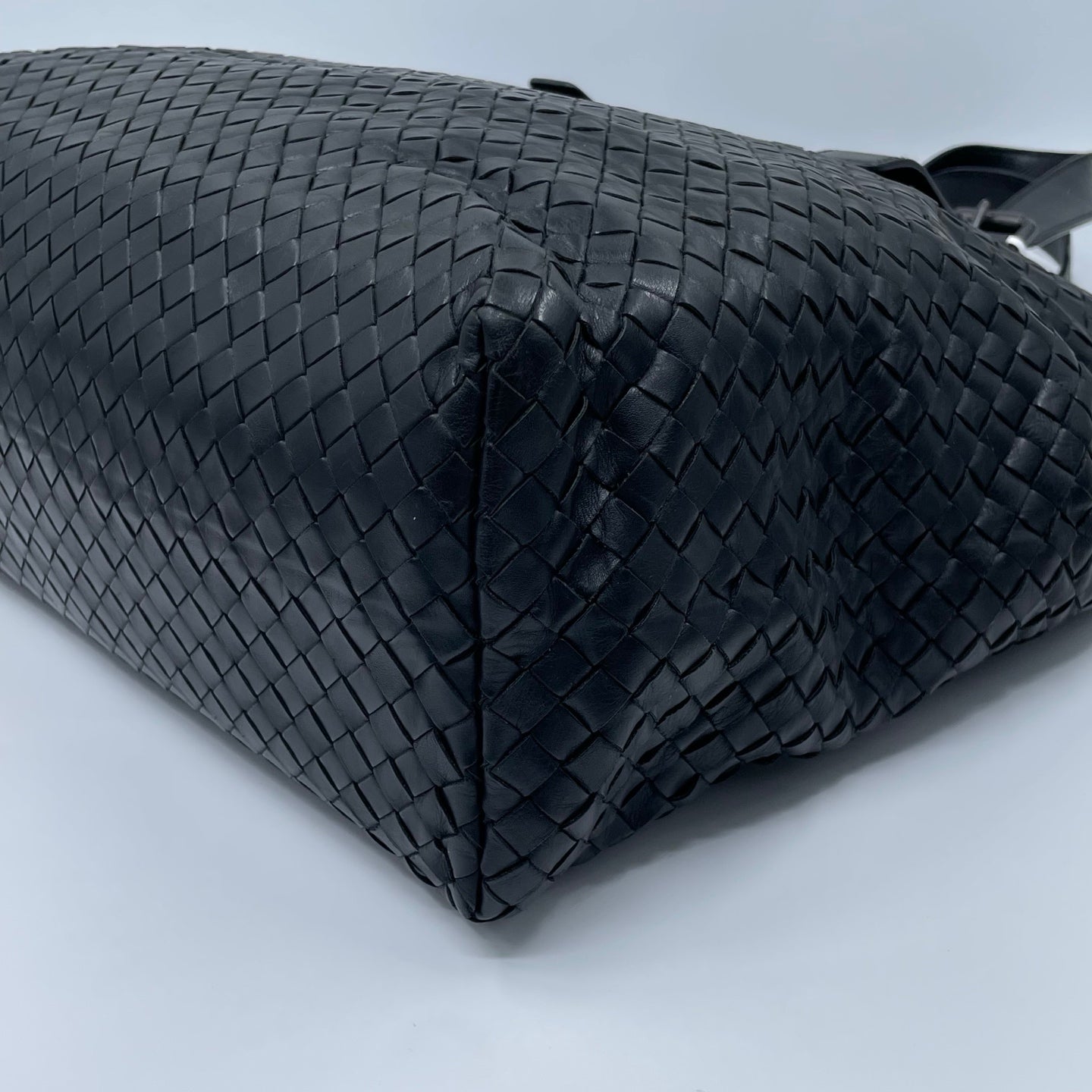 Bottega Veneta Nappa Intrecciato Belted Tote in Black