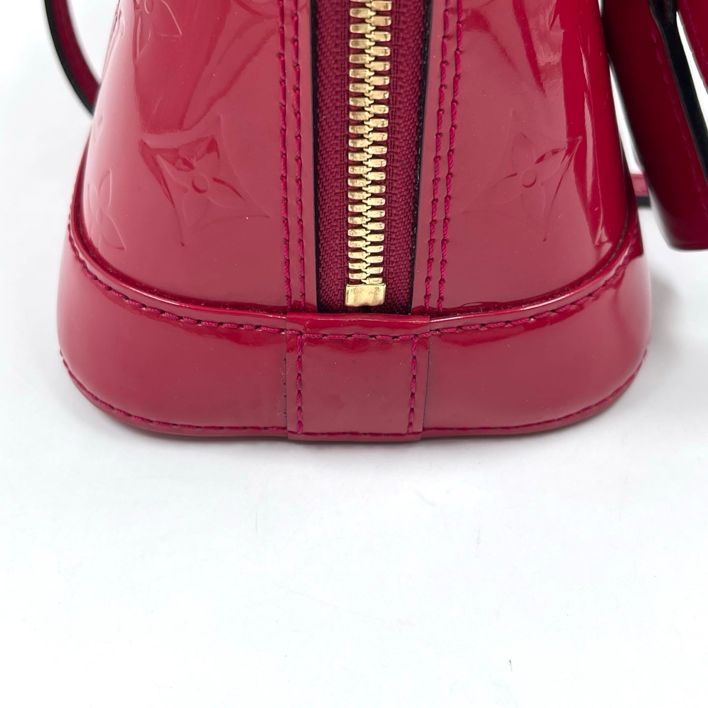 Louis Vuitton Alma BB Monogram Vernis in Pomme D’Amour