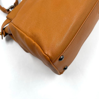 Fendi Peekaboo Medium Leather Handbag in Tan