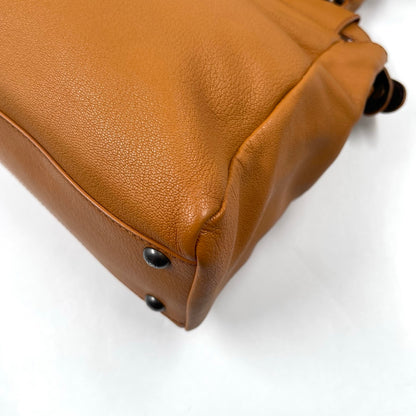 Fendi Peekaboo Medium Leather Handbag in Tan