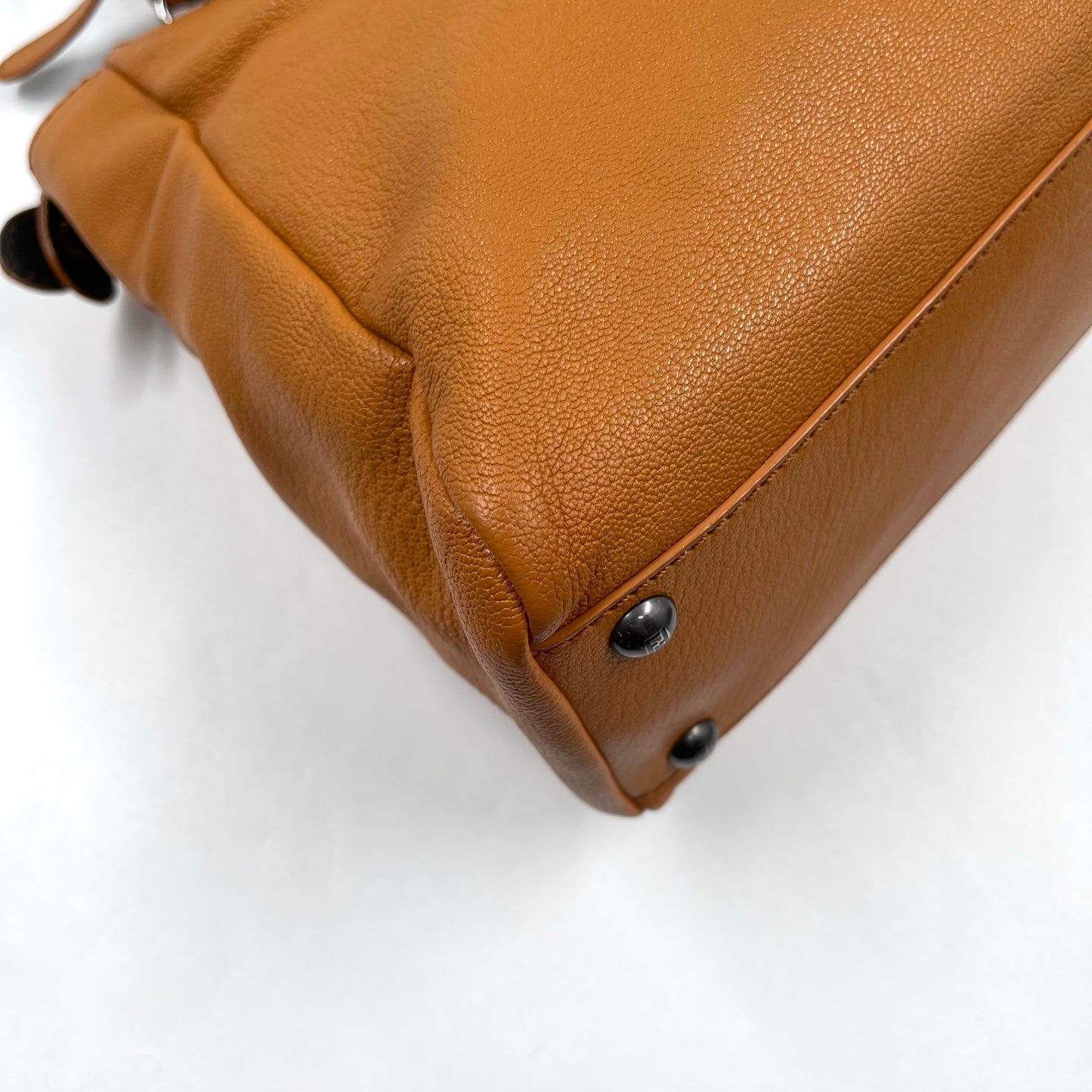 Fendi Peekaboo Medium Leather Handbag in Tan