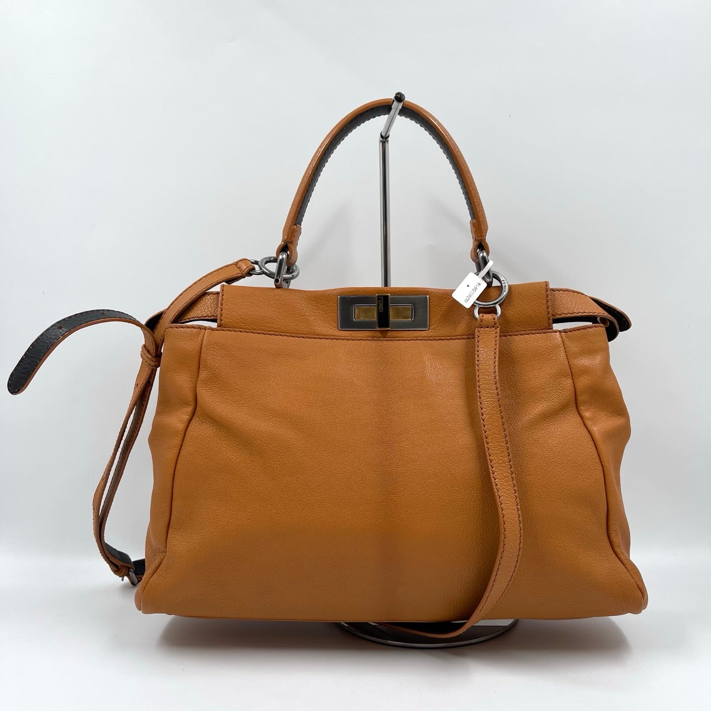 Fendi Peekaboo Medium Leather Handbag in Tan