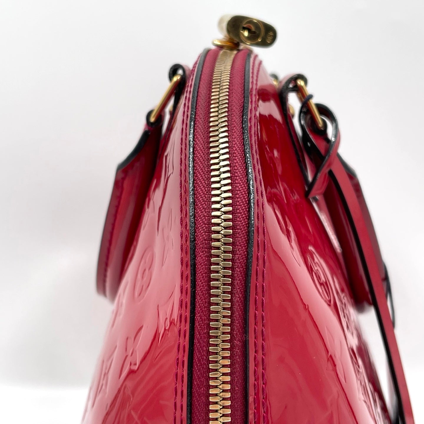 Louis Vuitton Alma PM Monogram Vernis in Pomme d’Amour