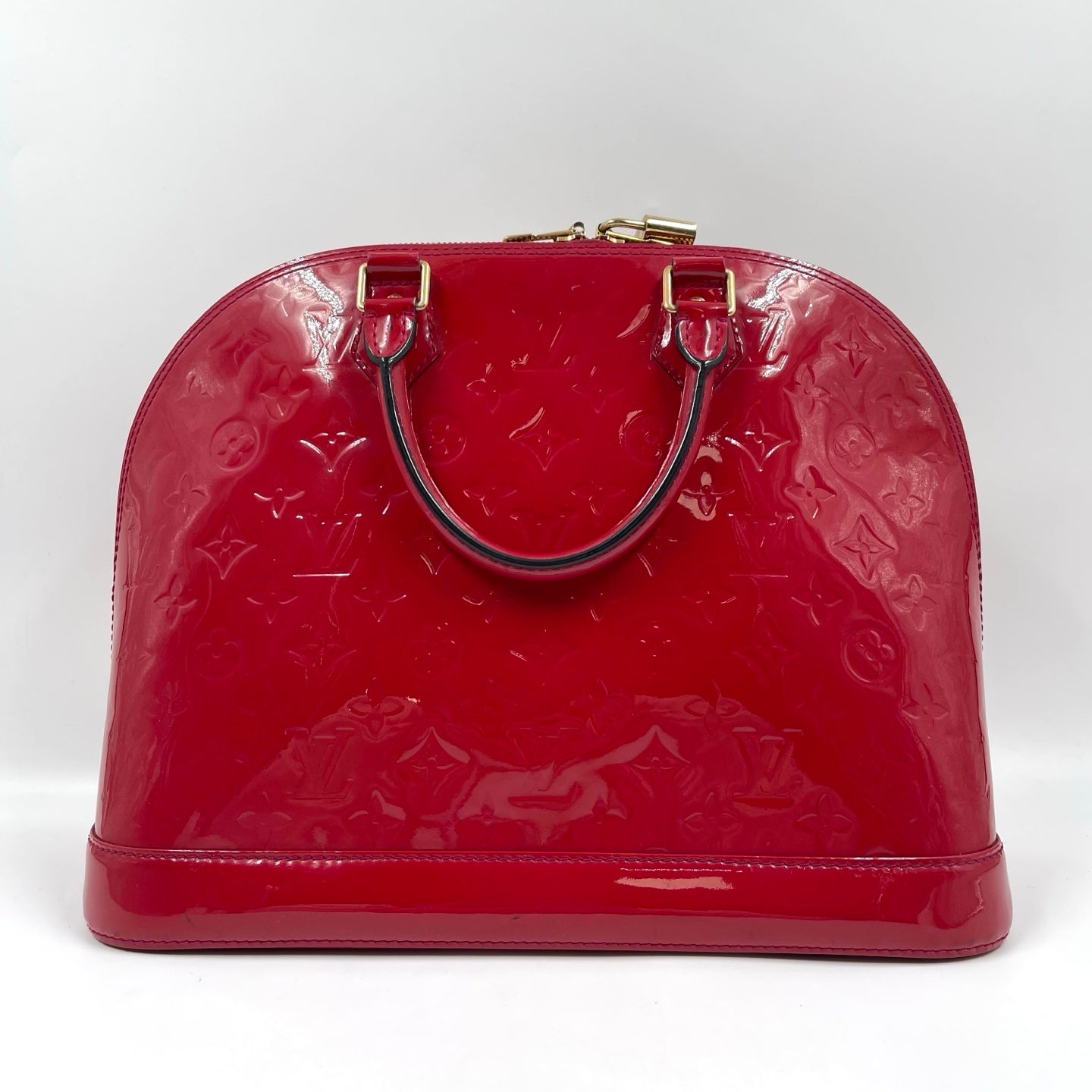 Louis Vuitton Alma PM Monogram Vernis in Pomme d’Amour