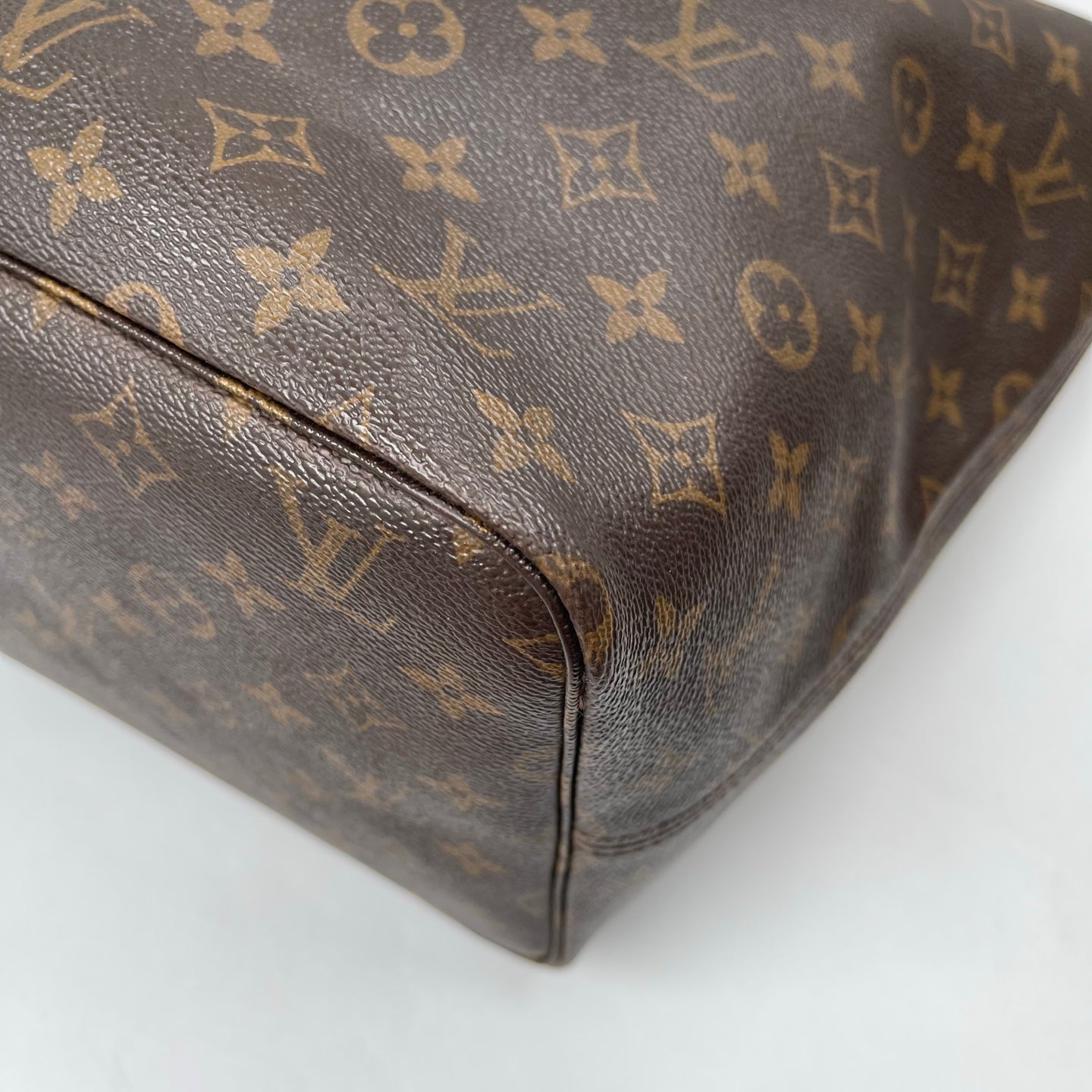 Louis Vuitton Neverfull GM Monogram Tote