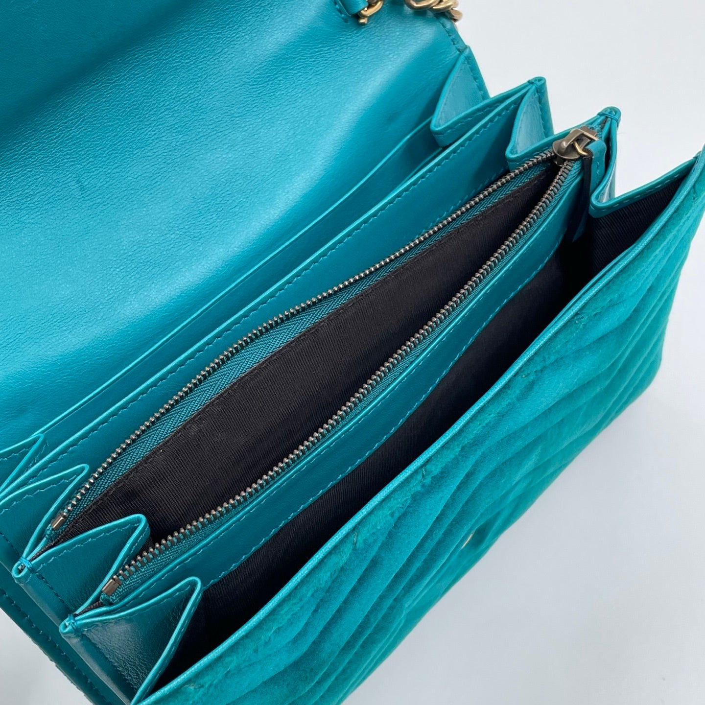 Gucci GG Marmont Mini Velvet Shoulder Bag in Pavone Cyan