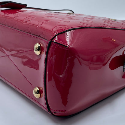Louis Vuitton Montaigne BB Monogram Vernis in Magenta